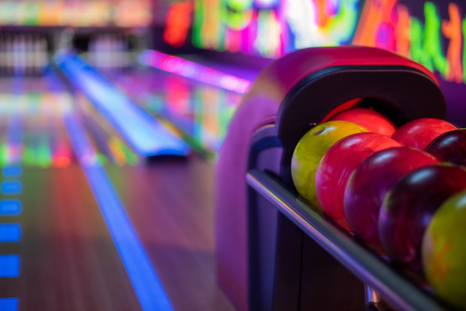 Bowlingbahn mit Lichtstimmung